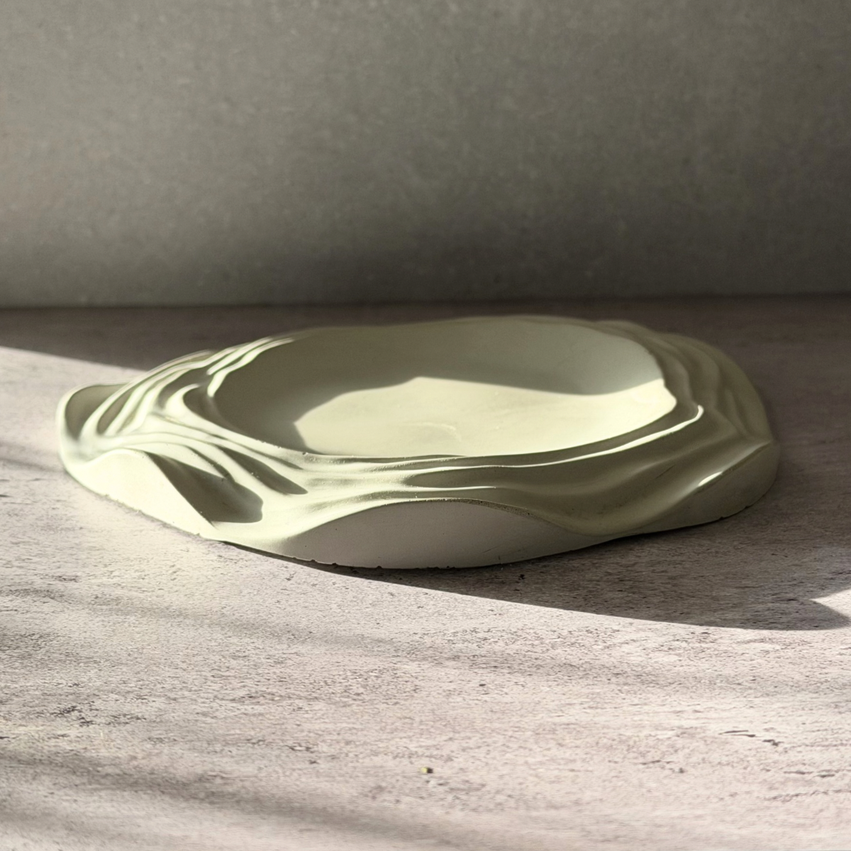 Handmade Wabi-Sabi Concrete Tray – Ivory Decorative Catchall