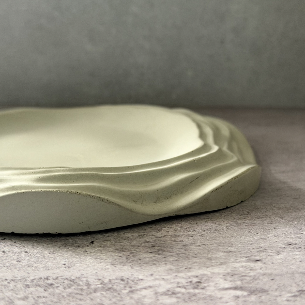 Handmade Wabi-Sabi Concrete Tray – Ivory Decorative Catchall